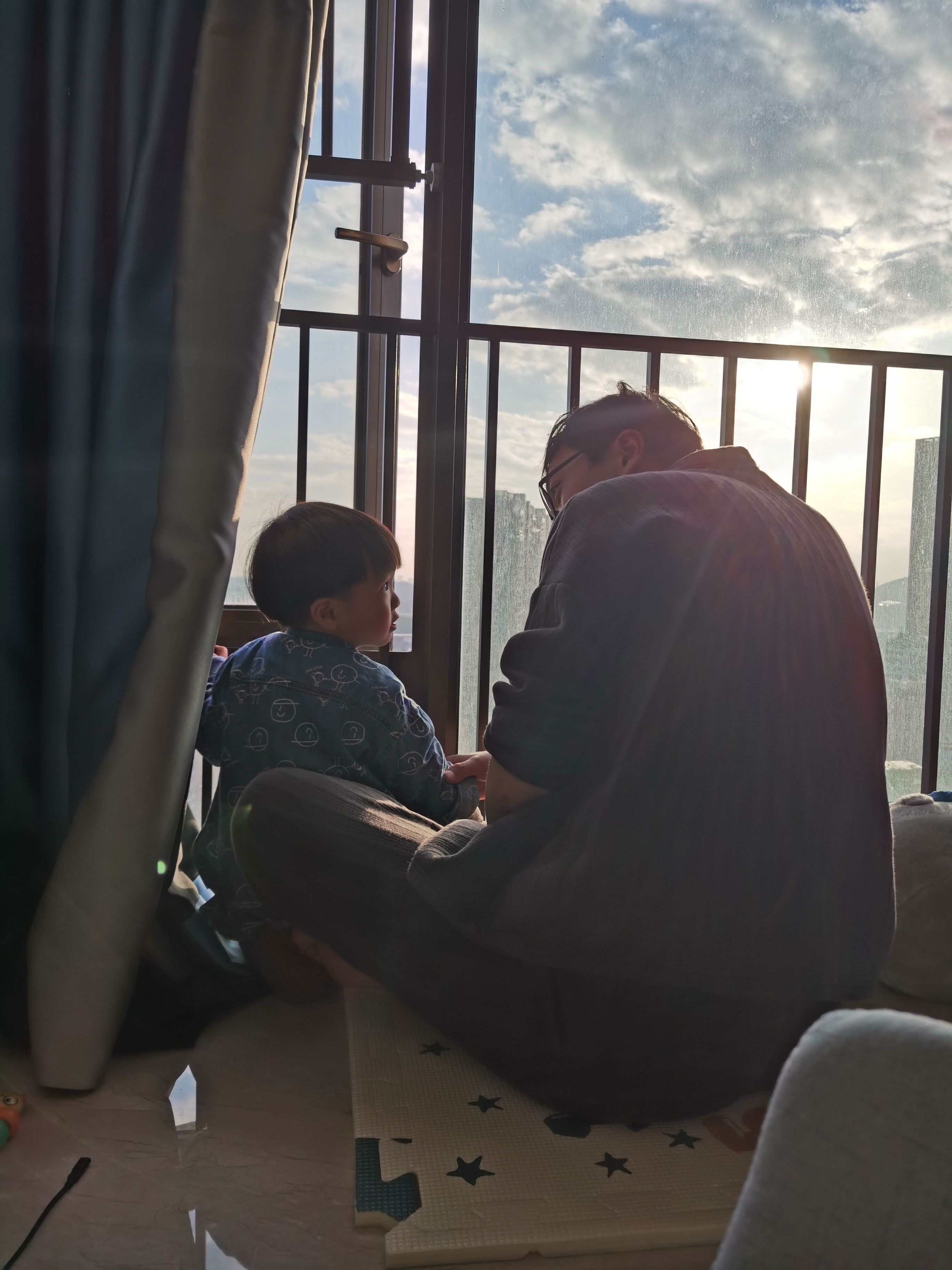 Cocoa Bean is playing at home