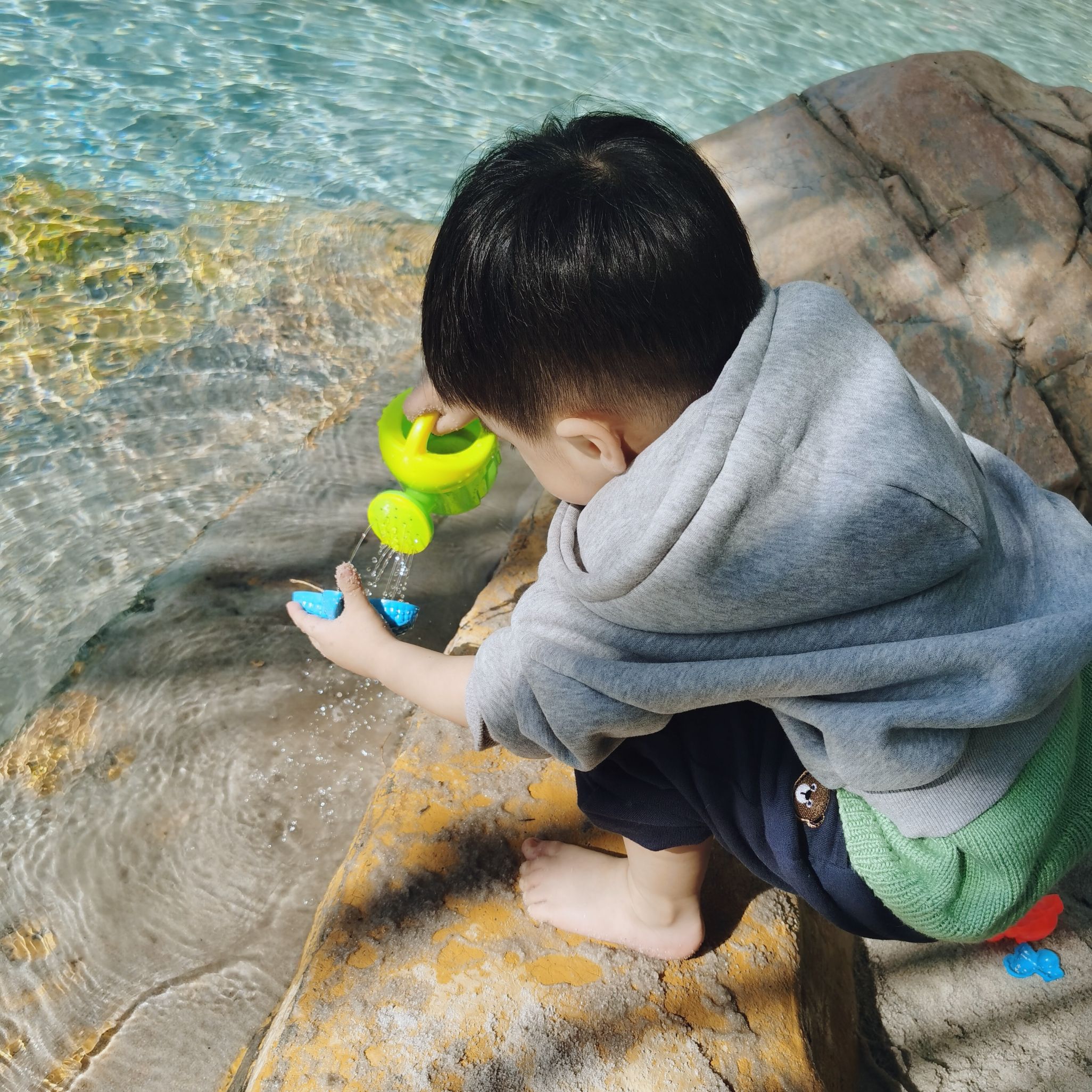 Coaca Bean is ready for holidays.