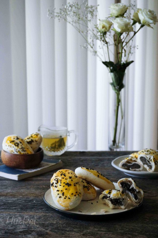 'Ox-tongue' Cake (Spiced Salt Black Seasame Pastry) by Kexin