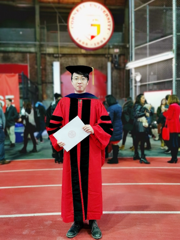 A photo of Qinan at his graduation ceremony